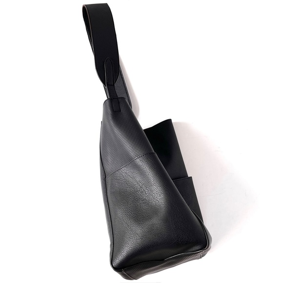 ✨ SOLD || NWOT New Anthropologie Tia Slouchy Bucket Bag in Black Vegan Leather - Picture 4 of 14